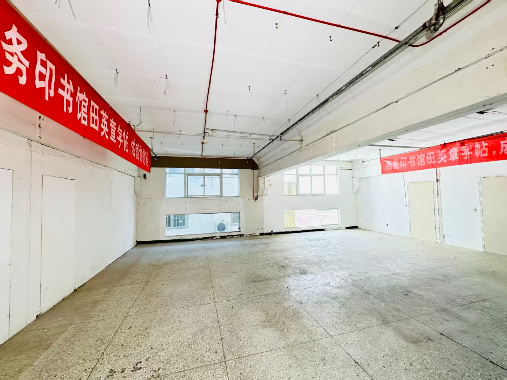 繁华城建议再强化“人工智能算力中心、AI应用孵化、数字经济示范园”等产业概念，会更符合产业园招商语言